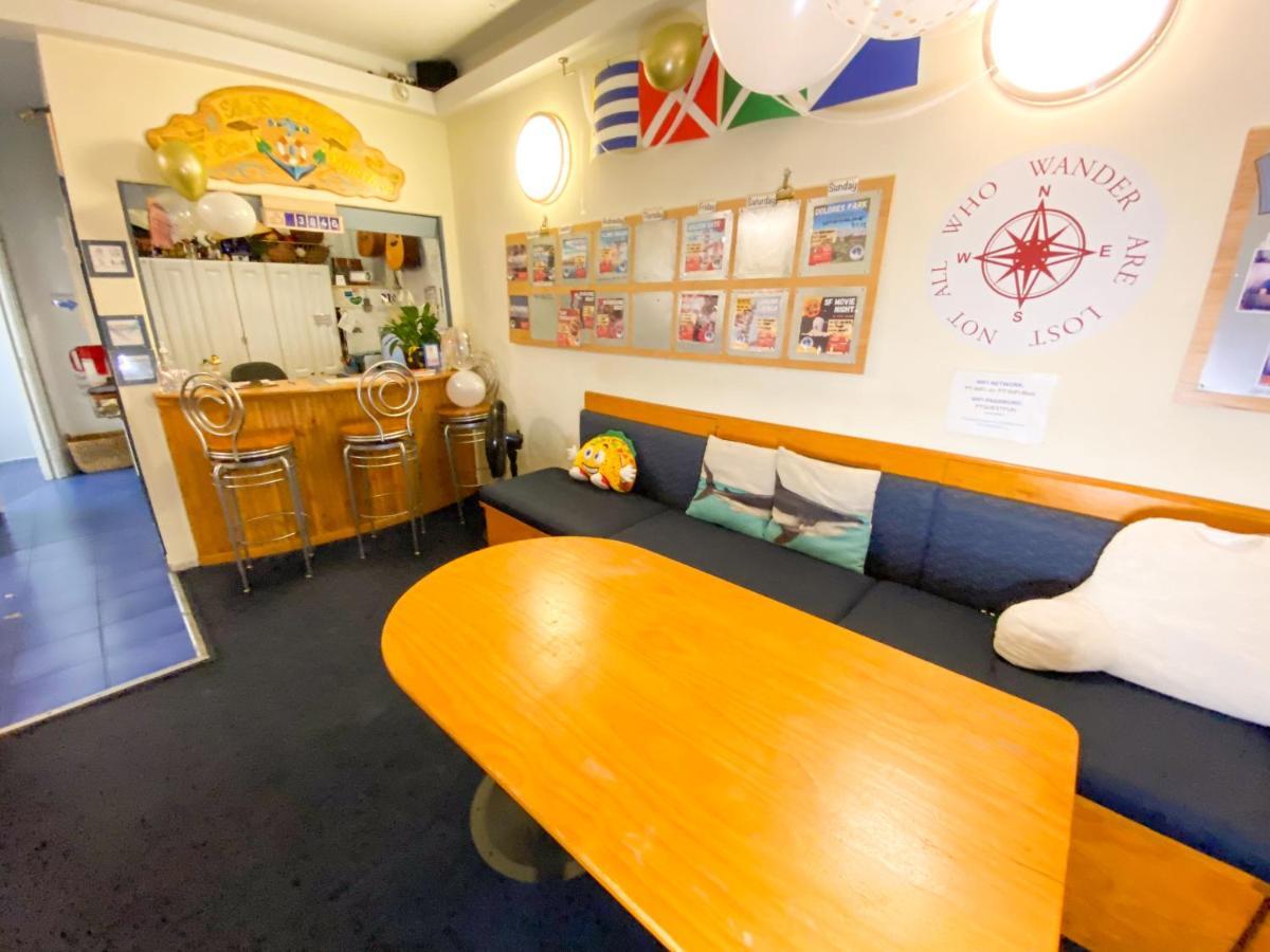 Hostal Ith Pacific Tradewinds Backpacker